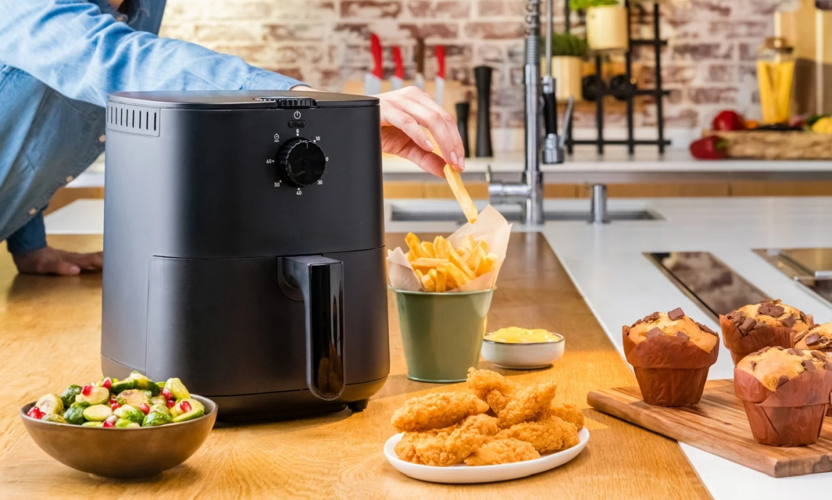 Air Fryer Tefal i inne małe AGD do kuchni taniej w Lidlu. W sam raz na święta