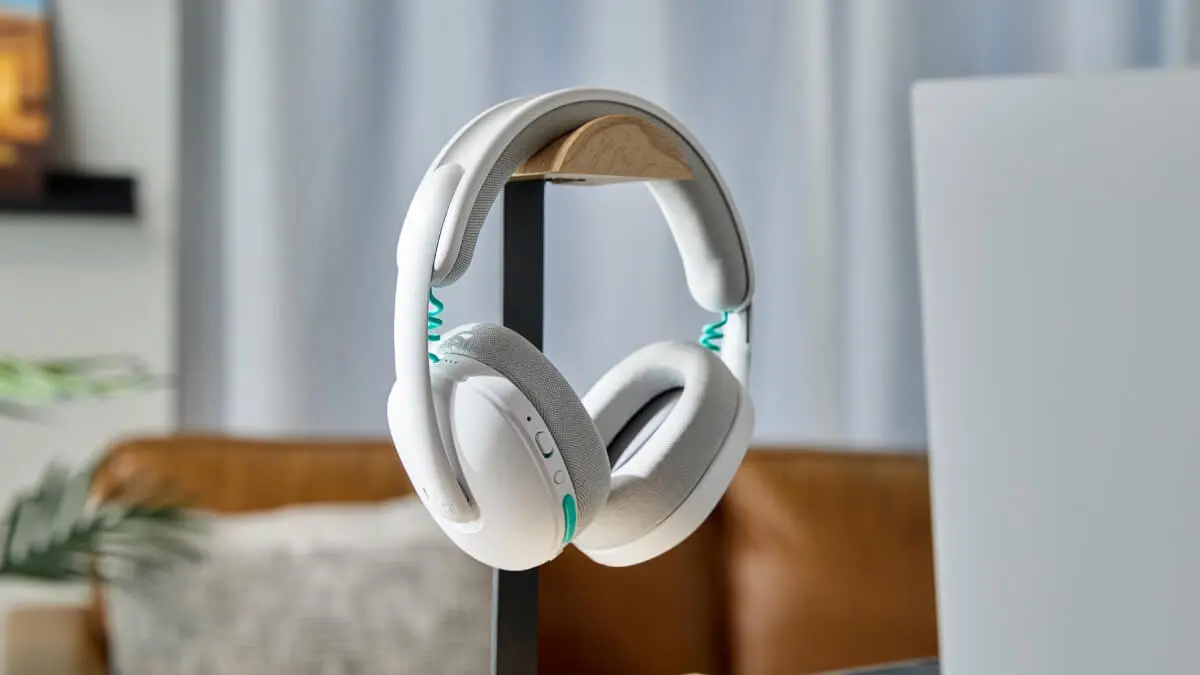 Logitech G325 już są. Gamingowe słuchawki nie muszą być drogie