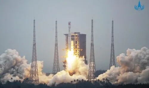 Chińczycy testują swoją nową rakietę. Będzie w stanie powrócić na Ziemię