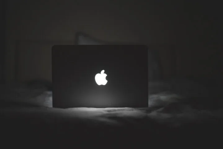 Serwery Apple zhakowane! Groźna szajka? Nie, jeden 16-latek