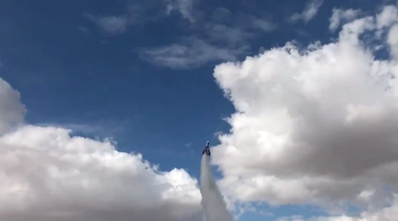 Znany płaskoziemca ginie w zbudowanej przez siebie rakiecie załogowej (wideo)