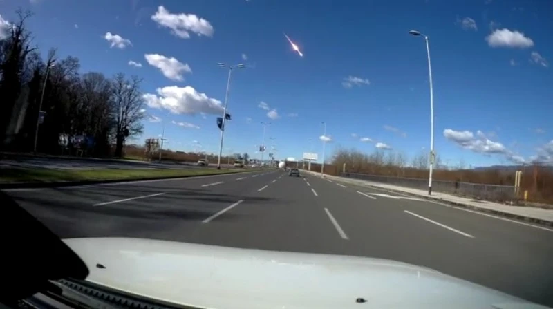 Spektakularny wybuch meteoru nad Chorwacją (wideo)