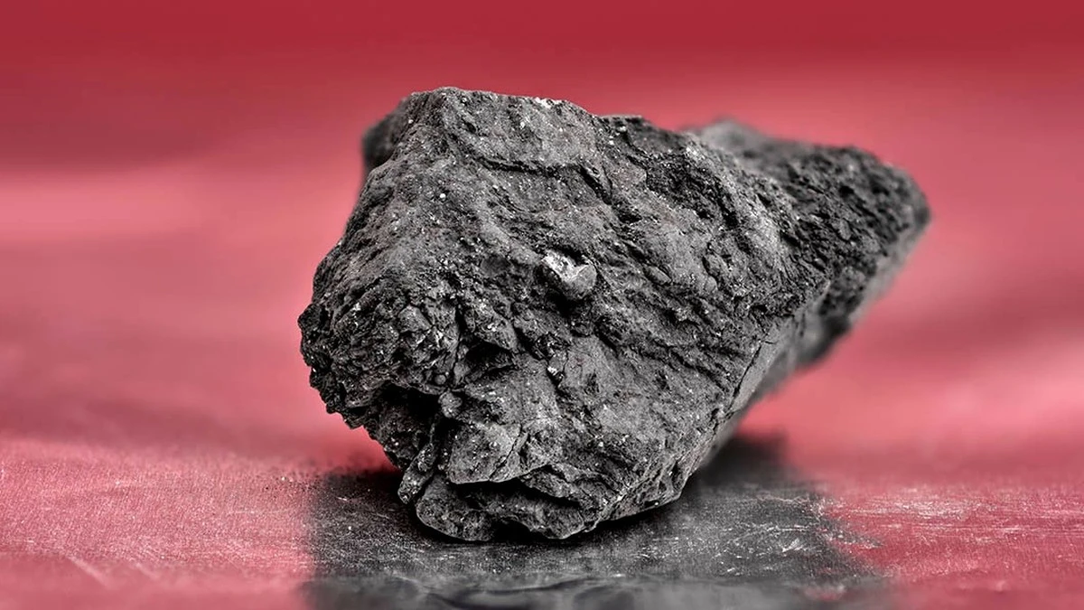 Ten meteoryt może wyjaśniać tajemnicę pochodzenia ziemskiej wody