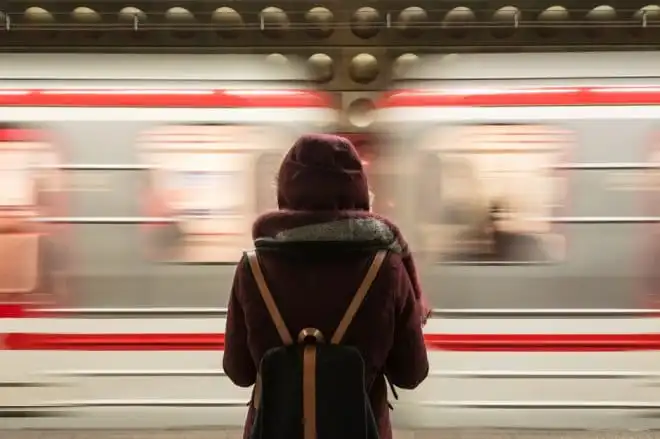 Japońska aplikacja pomoże kobietom w ciąży znaleźć miejsce siedzące w metrze