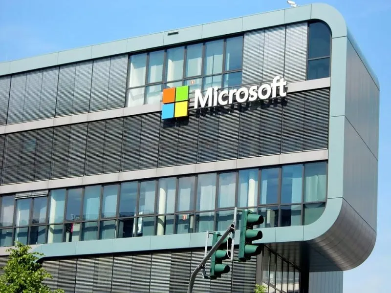 Microsoft może być pierwszą firmą o wartości biliona dolarów