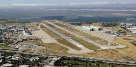 Google wynajmuje lotnisko od NASA