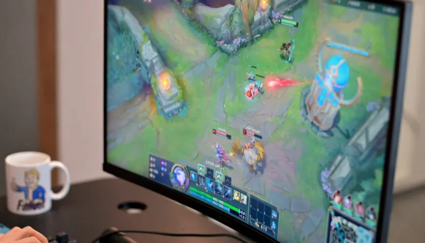 5 parametrów, na które warto zwrócić uwagę wybierając monitor gamingowy