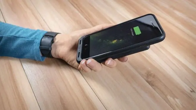Bezprzewodowe ładowanie w iPhonie? Dzięki tej obudowie to możliwe