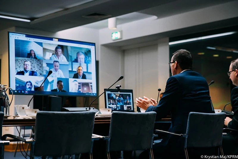 morawiecki przegladarka internetowa