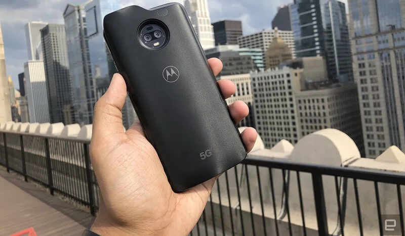 Moto Z3 jako pierwszy smartfon na świecie, który połączył się z siecią 5G