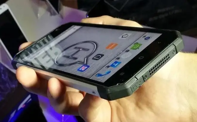 Ruszyła przedsprzedaż pancernych smartfonów myPhone Hammer