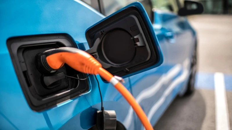 Które samochody elektryczne najszybciej odzyskują zasięg i zużywają najmniej energii? Ranking 2022