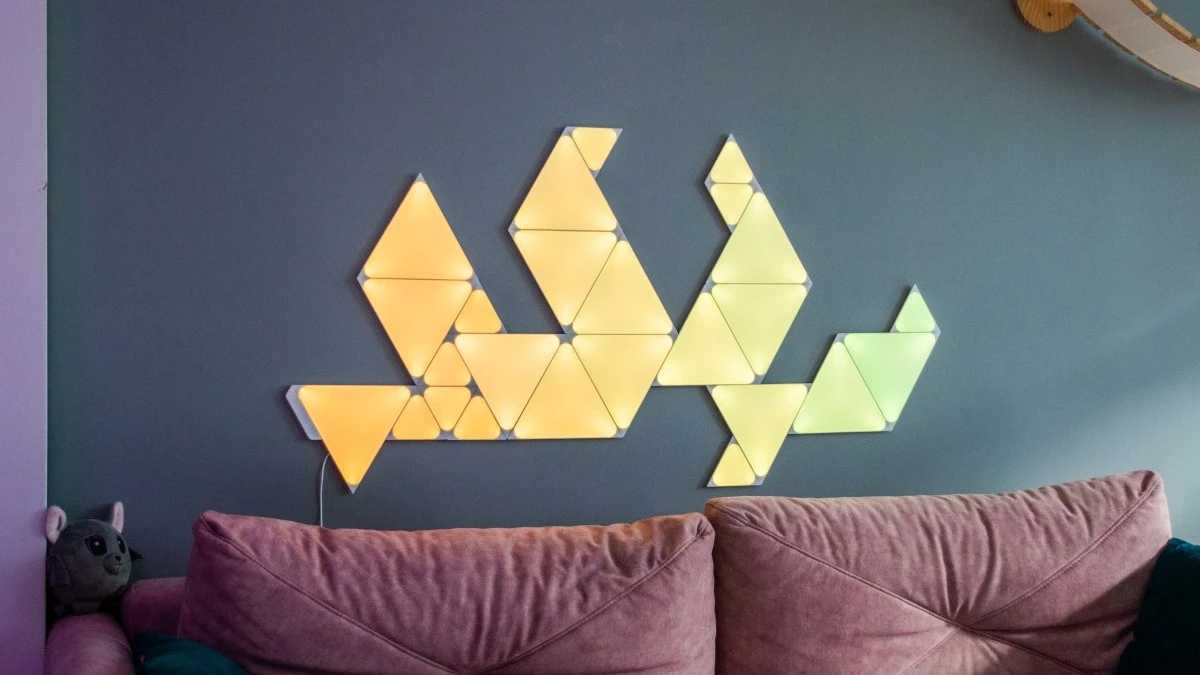 Recenzja Nanoleaf Shapes. Modułowe oświetlenie, które robi wrażenie