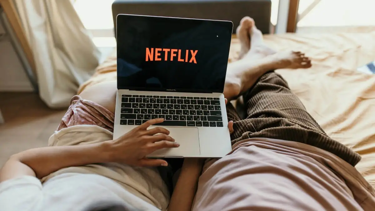 Netflix umożliwi wielu osobom obejrzenie seriali przed premierą
