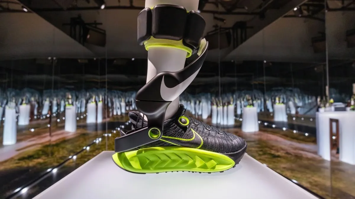Nike prezentuje buty ze wspomaganiem niczym rower elektryczny