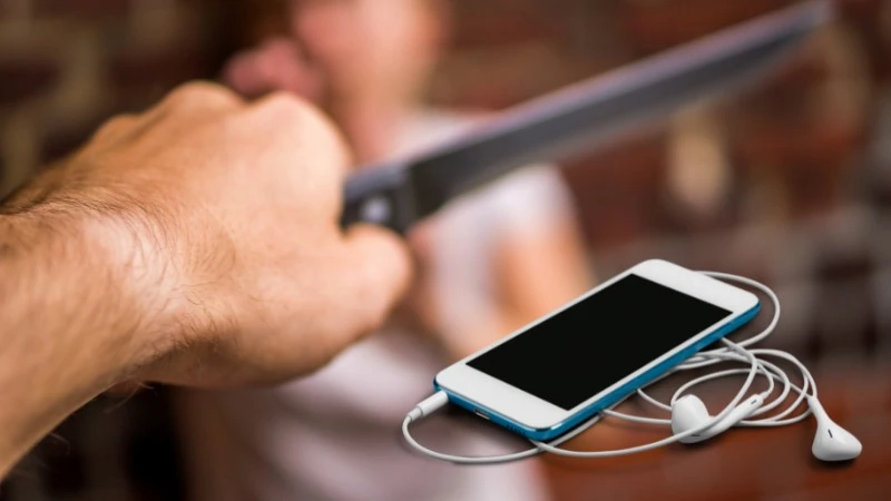 Smartfon uratował 28-letnią Polkę przed nożownikiem