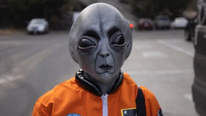 Sygnalista twierdzi, że rząd USA ukrywa wraki UFO. Podobno są na to dowody