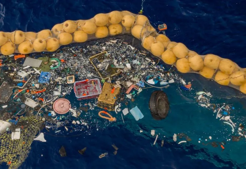 Ocean Cleanup działa doskonale! Śmieci z Pacyfiku sukcesywnie znikają