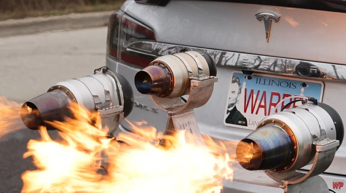 Youtuber stworzył Teslę z napędem odrzutowym (wideo)