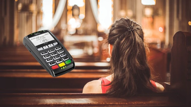 PIN i zielony. Tak wygląda ofiaromat w katowickim kościele