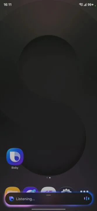 Bixby wyszukuje informacje i odpowiada na pytanie