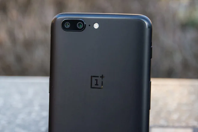 OnePlus 5 – recenzja smartfona z topowymi podzespołami za rozsądne pieniądze