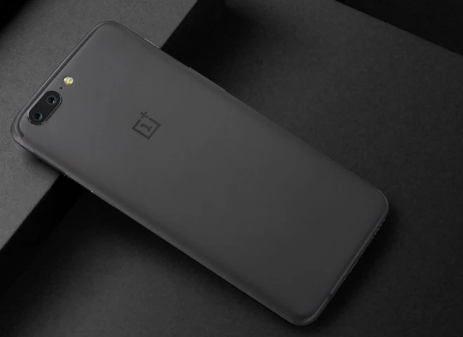 Poważny błąd w OnePlus 5 załatany. Producent wyda aktualizację