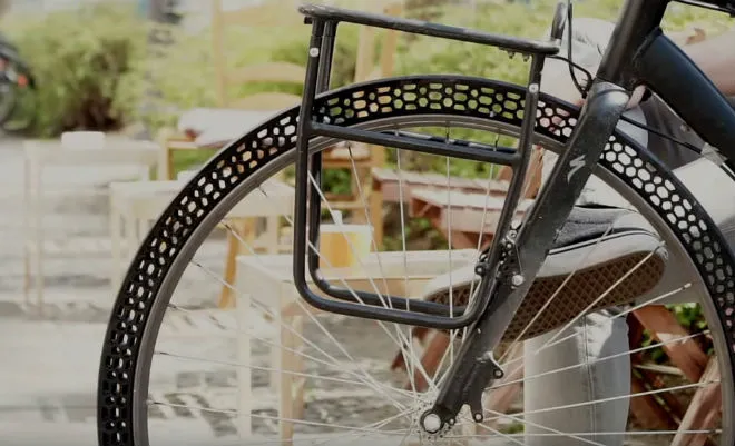 Ta opona do roweru została wydrukowana w 3D. Nie da się jej przebić