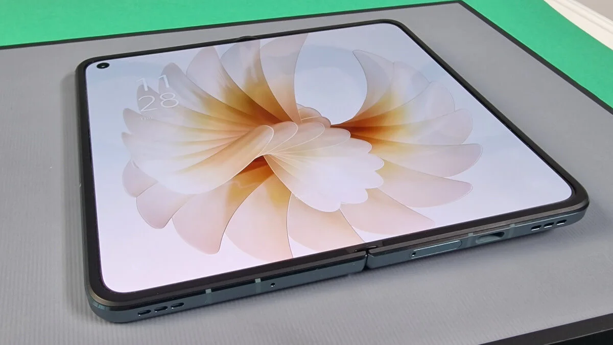 Pierwsze wrażenia z Oppo Find N2. Najciekawszy składak na rynku znów z tym samym problemem