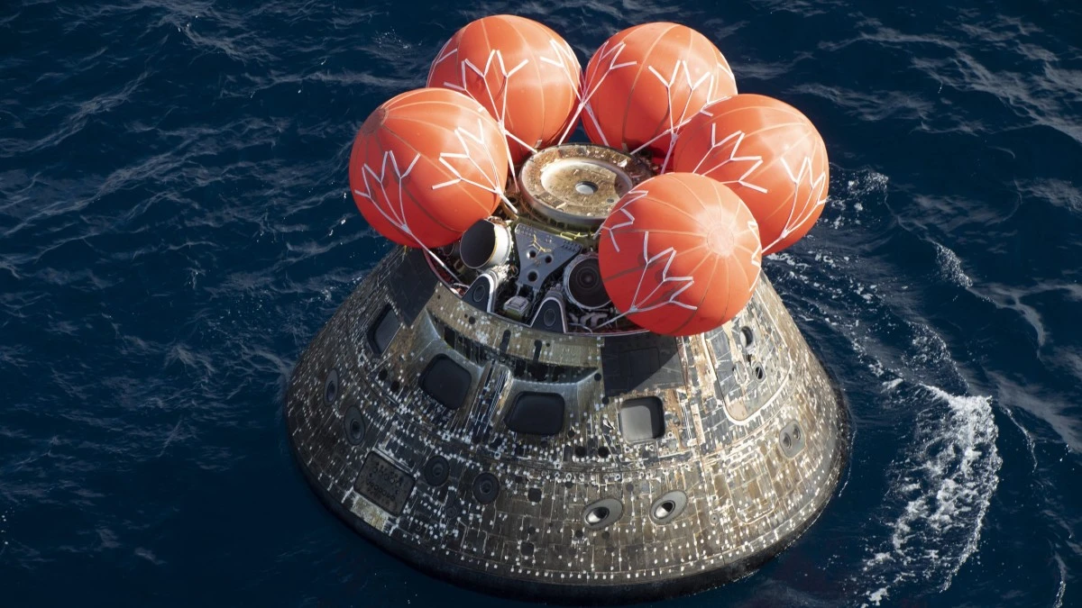 Misja Artemis 1 zakończona. Kapsuła Orion pomyślnie wylądowała w oceanie