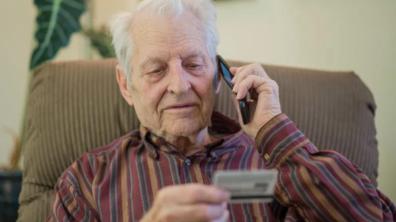 SMS z prośbą o dopłatę? Wpłać złotówkę, stracisz wszystko