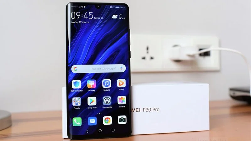 Huawei P30 Pro i Mate X znikają ze strony Androida. Google całkowicie odcina się od chińskiego koncernu