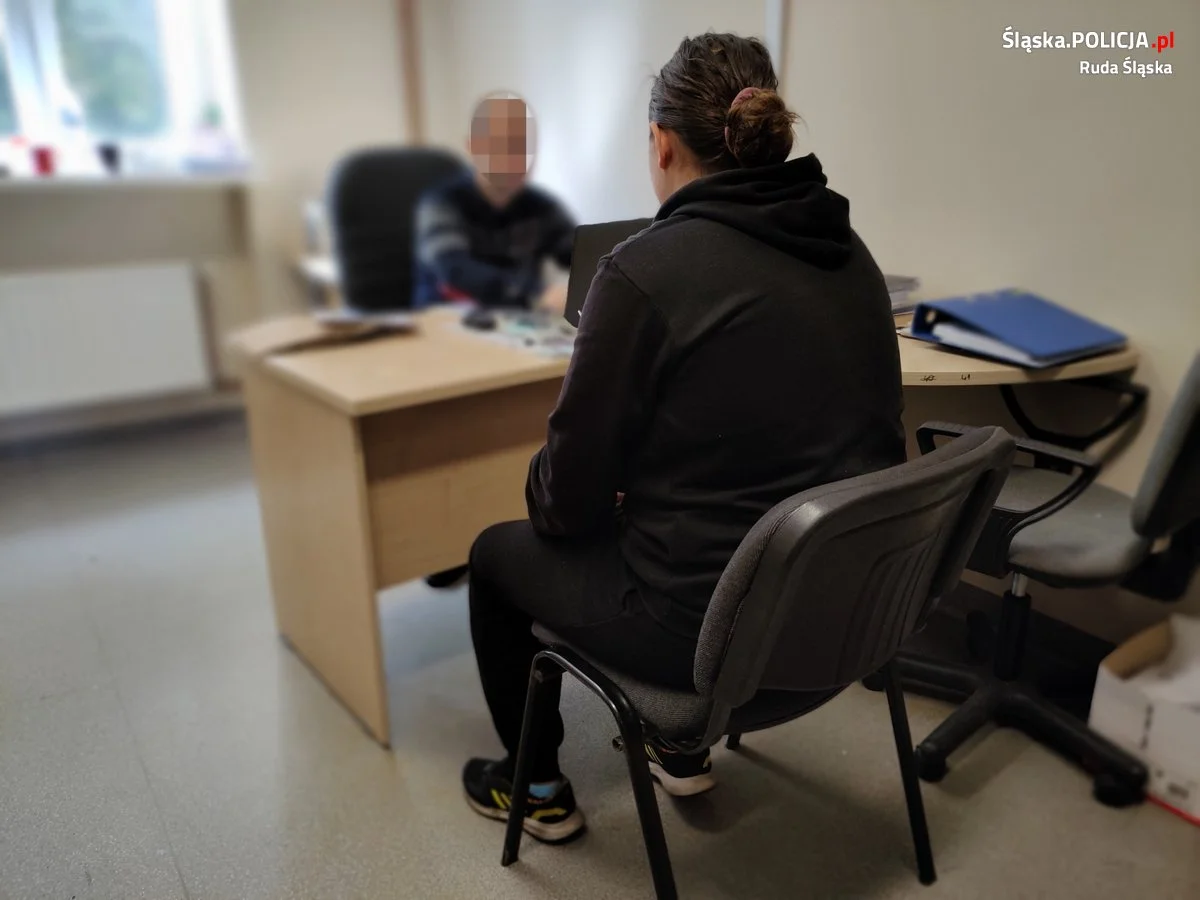 paczki niespodzianki z elektroniką oszustka