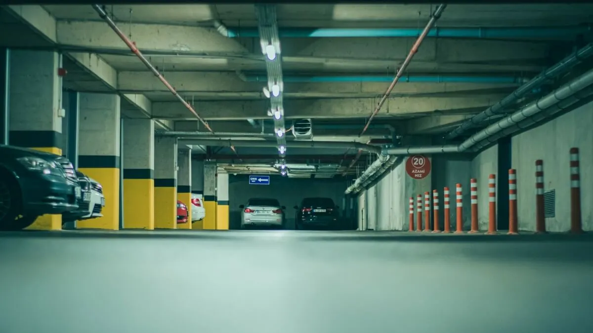 Dostałeś wezwanie do zapłaty na parkingu? Ta decyzja UOKiK zmienia wszystko