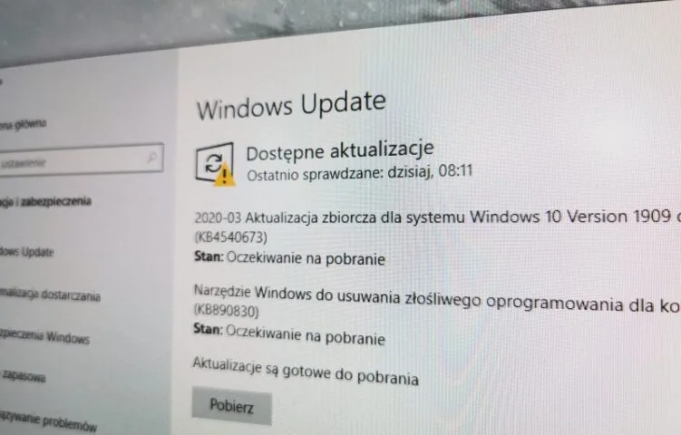 Największy zestaw poprawek w historii naprawia 115 błędów w Windowsie