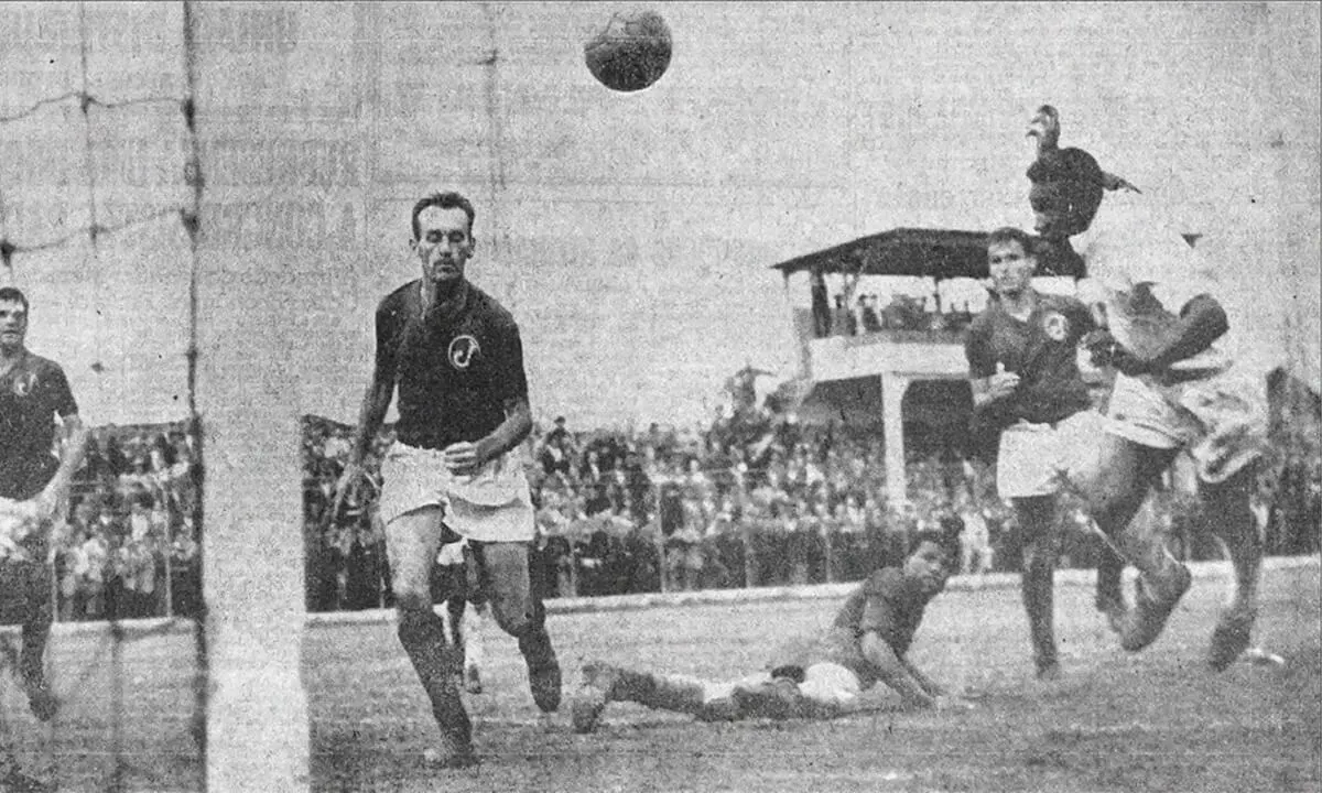 pele historyczna bramka