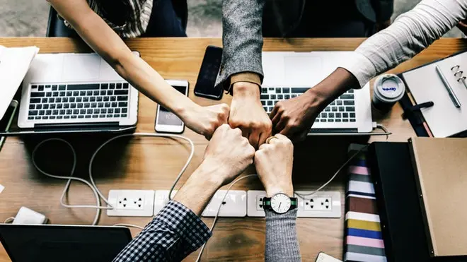 A to niespodzianka – panie spędzają na stronach o nowych technologiach tyle czasu, co panowie