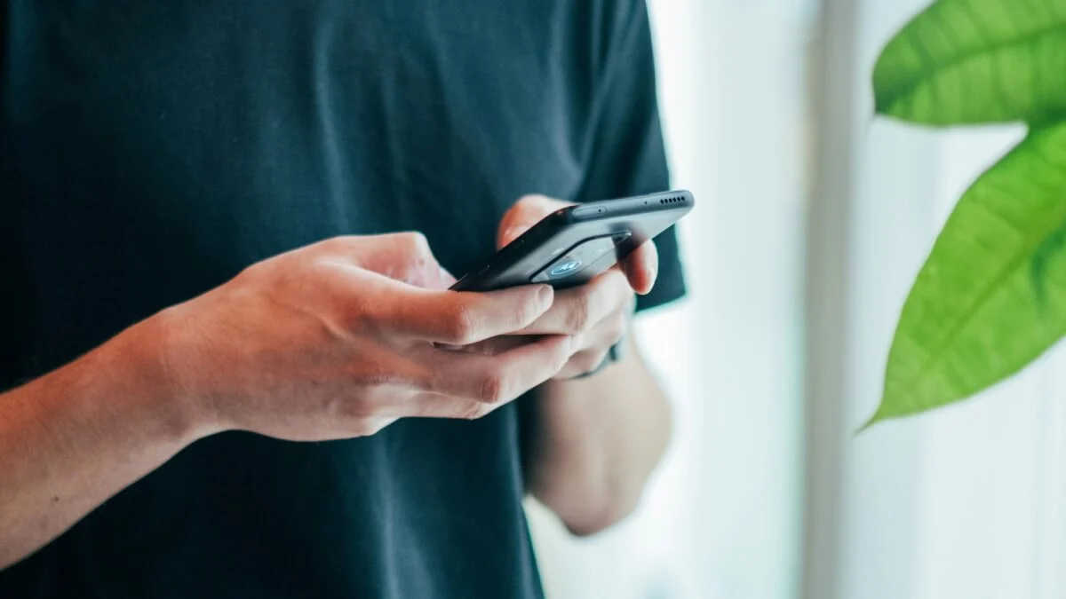 Przykładasz kartę i tracisz pieniądze. Znany bank ostrzega