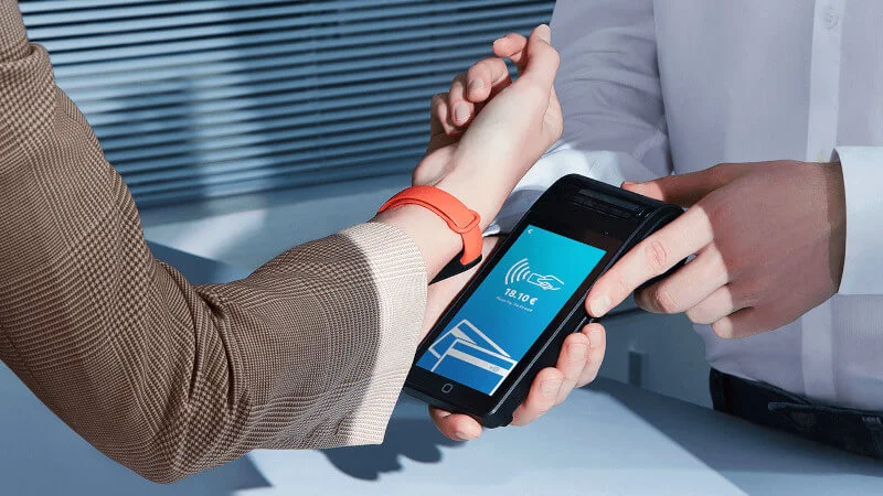 Xiaomi Pay w kolejnym banku w Polsce. Zapłać zbliżeniowo Mi Bandem