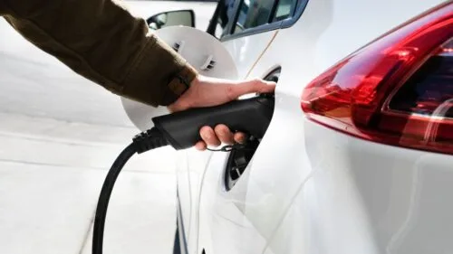 podatek od aut elektrycznych na islandii wysokość