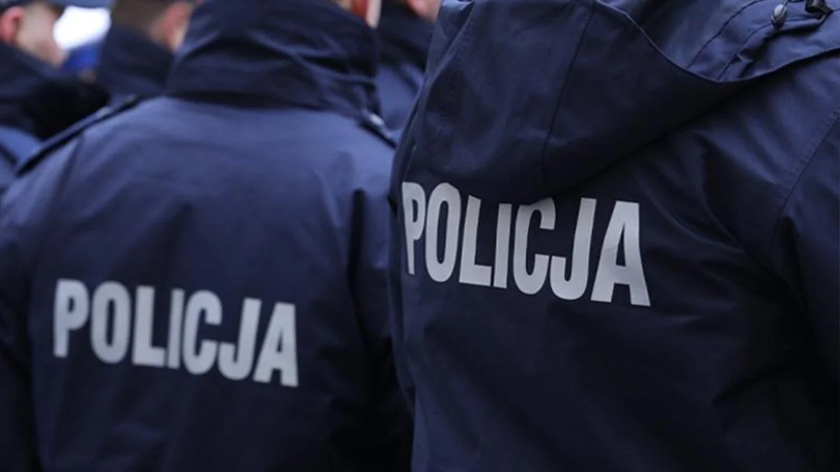 Oszuści wciąż atakują. Nie wierz w te wiadomości „od policji”