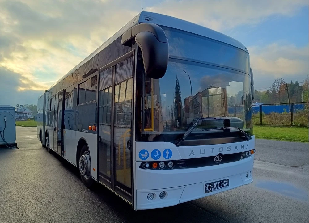 polski Autosan autobus elektryczny autoelektrosan Sancity 12LF E