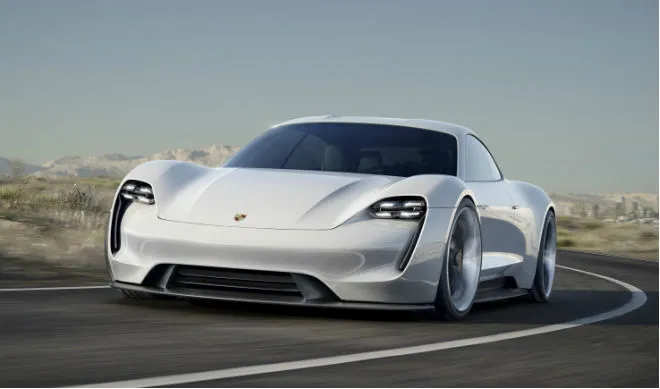 Mission E: tak wygląda elektryczny samochód prosto od Porsche
