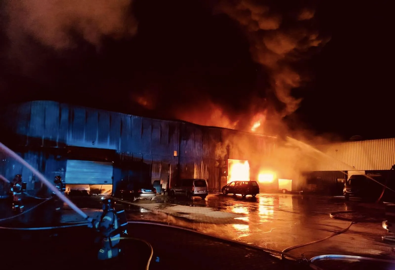 Pożar hal w Krakowie 7.09.2024