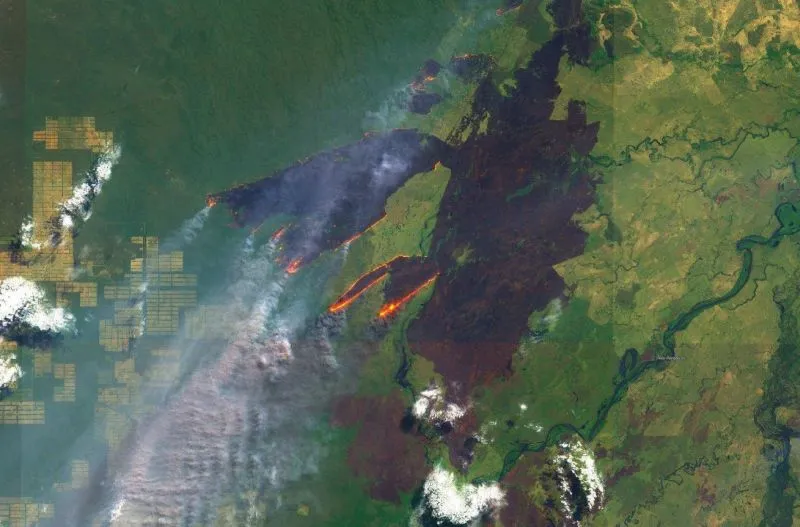 NASA stworzyła mapę tlenku węgla powstałego podczas pożarów w Amazonii