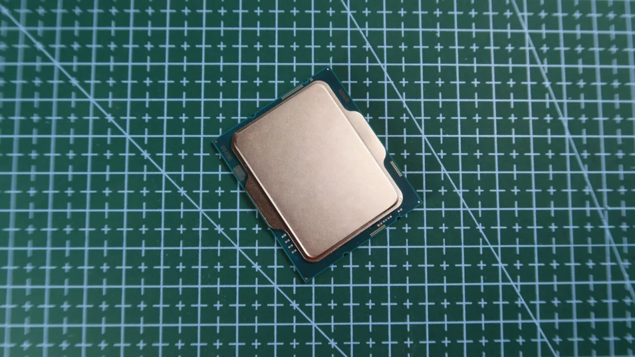 Intel nie porzuca DDR4. Nowe procesory trafią na stare płyty główne