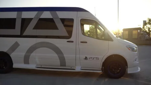 PlayStation 5 Gaming Van to samochód dla prawdziwych fanów konsoli