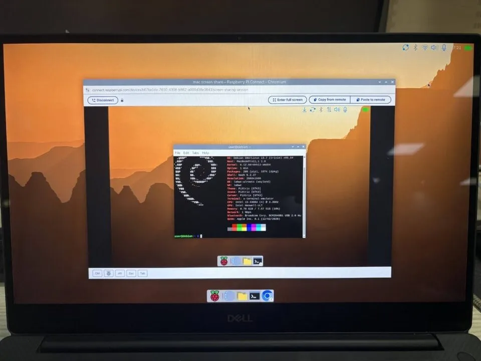 Zdalna obsługa Apple MacBook Pro z systemem Raspberry Pi Desktop.