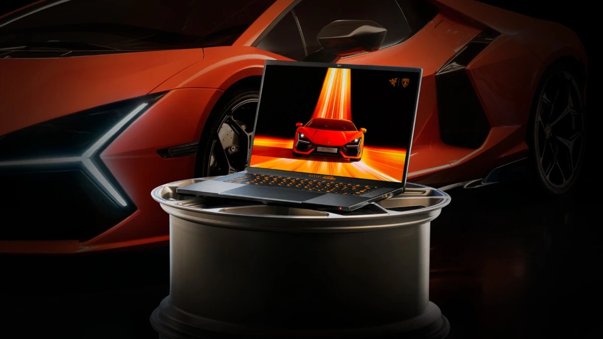 Razer Blade 16 x Automobili Lamborghini Edition