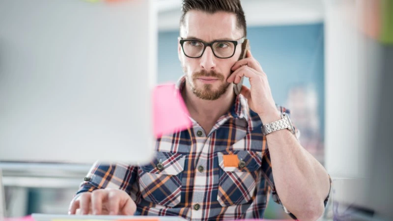 Rządowe Centrum Bezpieczeństwa szuka informatyka. Pensja zakrawa o kpinę